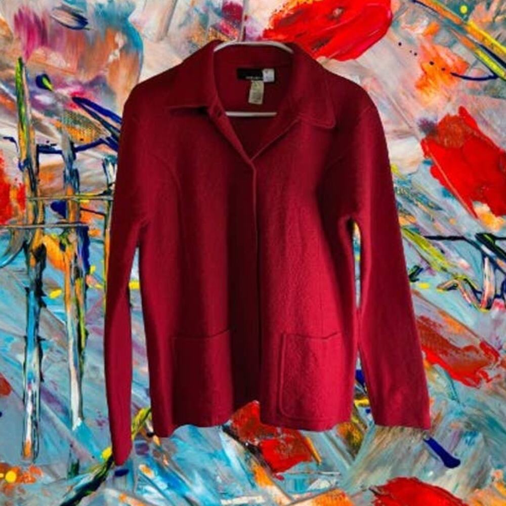 Jones New York Large vintage 100% Marino wool button down front pockets jacket.